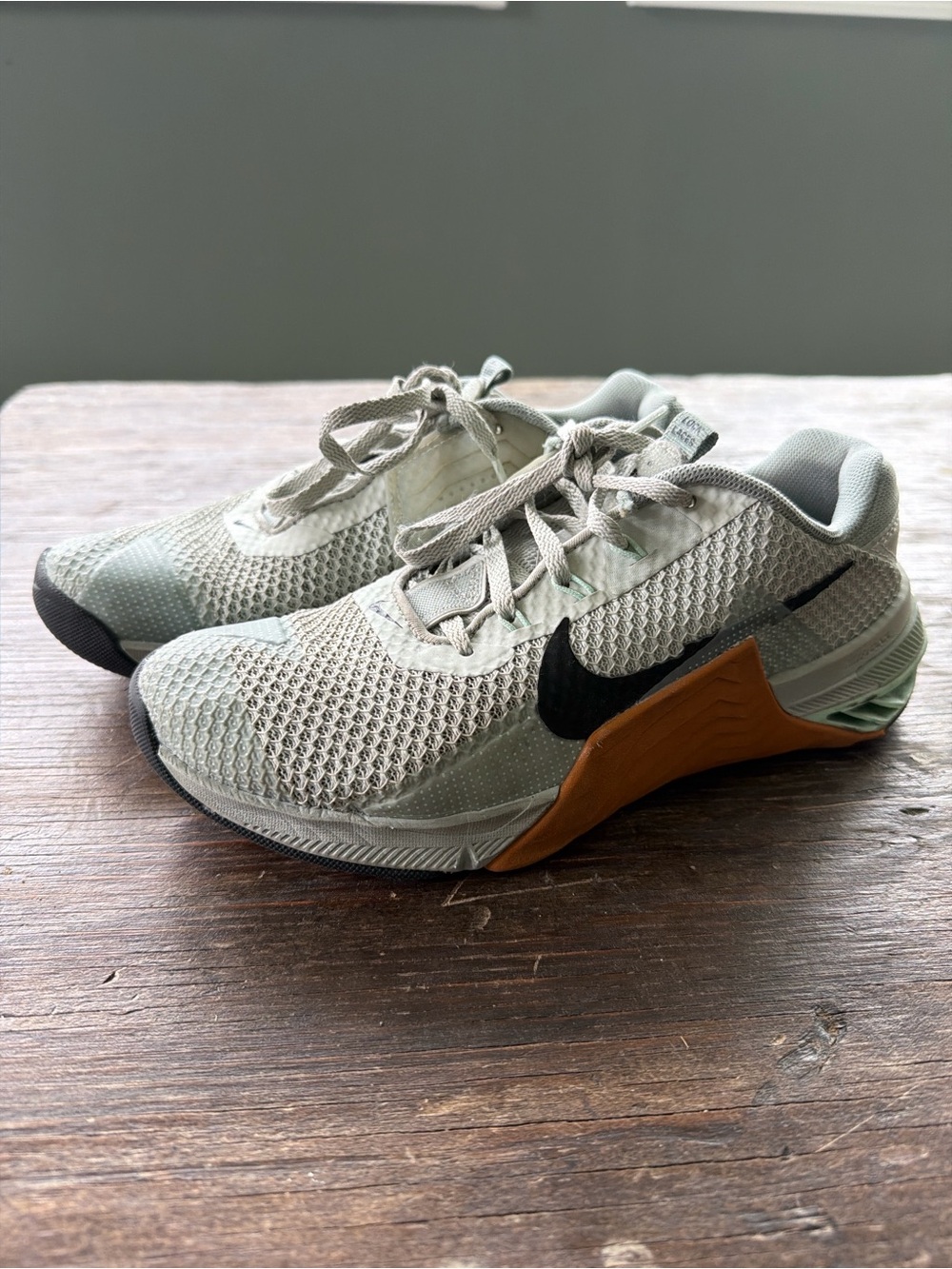 Nike Metcon Training Shoes | Youth 6 | Woman 7.5 | Seafoam Green | Like New